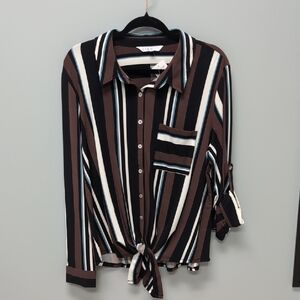 Cleo NWT XXL Button Down Shirt With Front Tie, Pocket And Adjustable Sleeves
